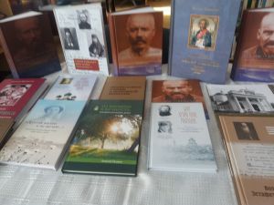 Книги в МУК Волковский КДК от Рыбинской Епархии