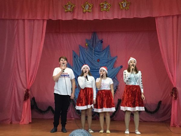 Праздничный концерт в Волковском доме культуры